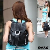 韩版真皮双肩包 复古潮 演绎时尚范 简约休闲真皮女包